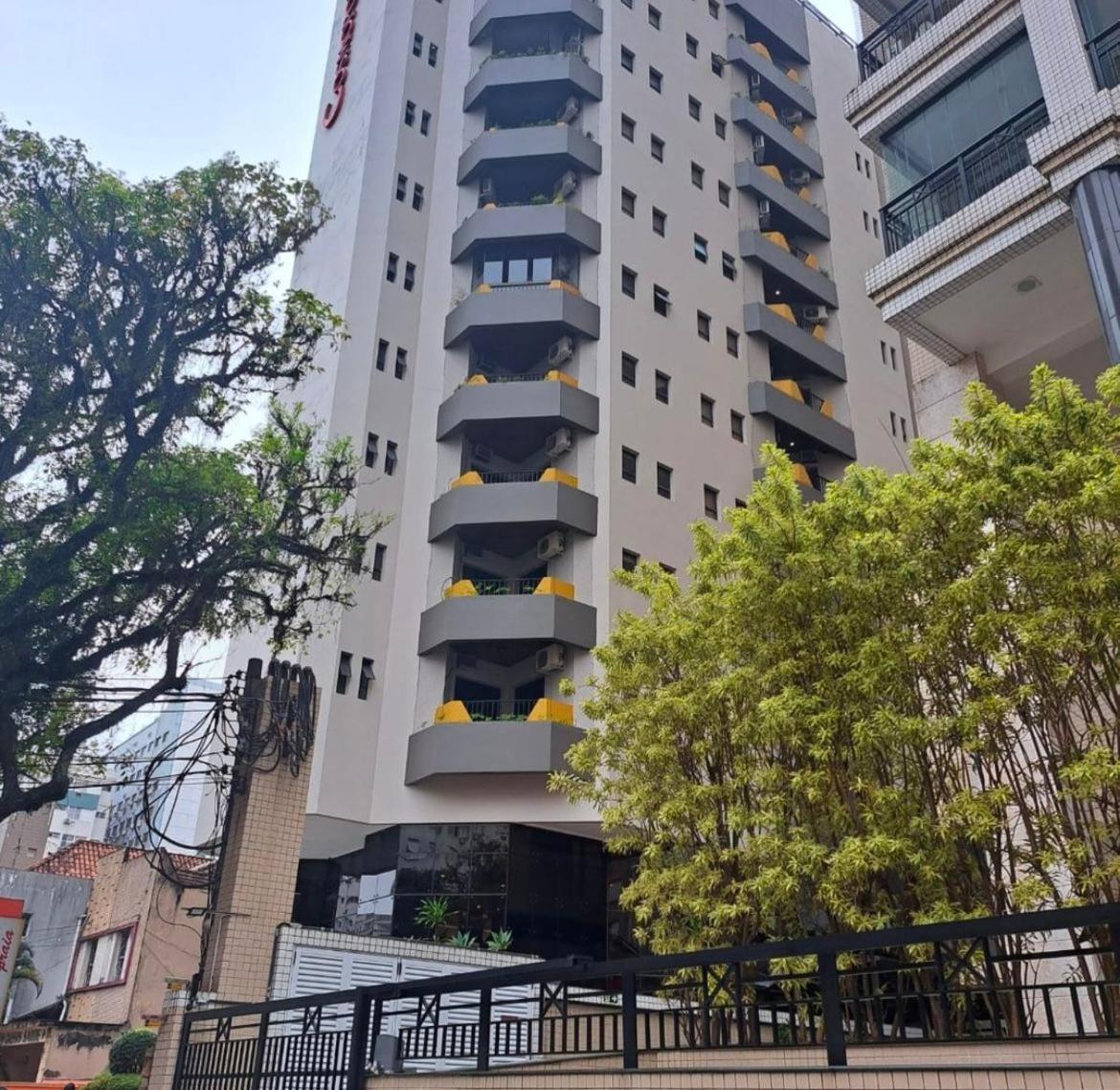 Flat No Hotel Cosmopolitan Com Estacionamento Gratis E Piscina Santos  Exterior foto